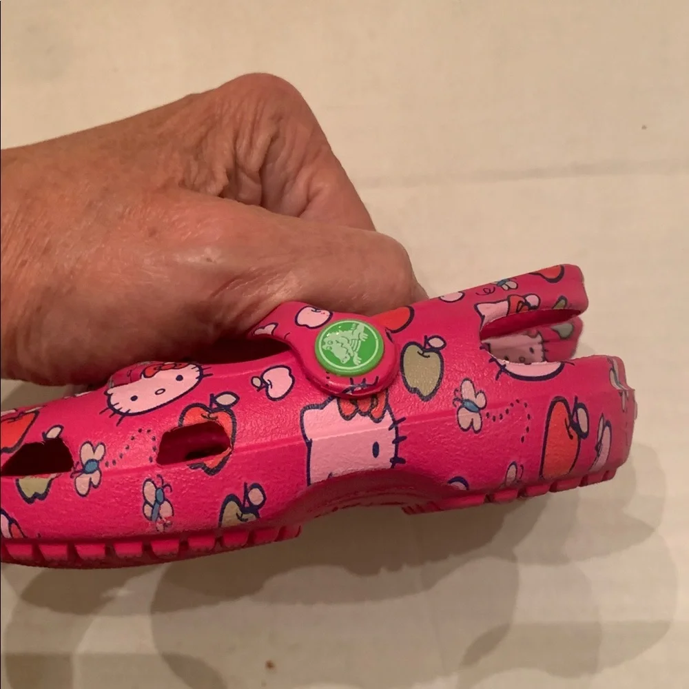 Crocs Hello Kitty Mary Jane crocs - 5c